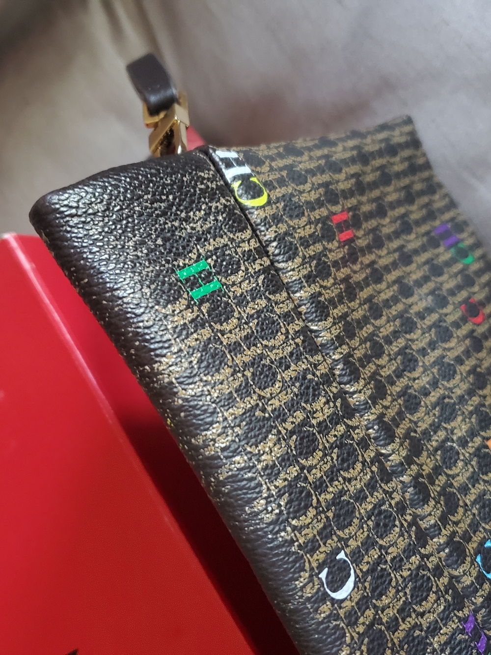Carolina Herrera Hand Bag - Picture 2 of 6